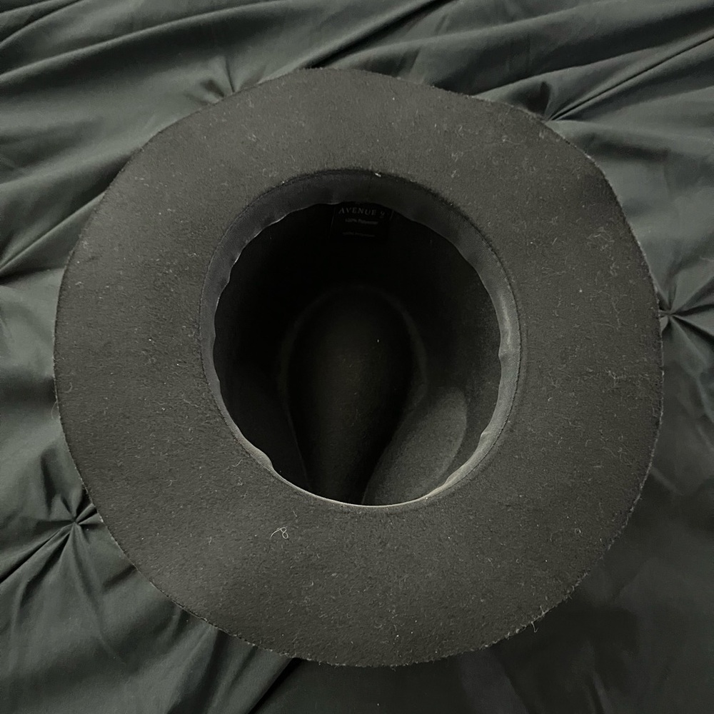 Avenue Black Fedora Subtle Gold Detail - Picture 8 of 8